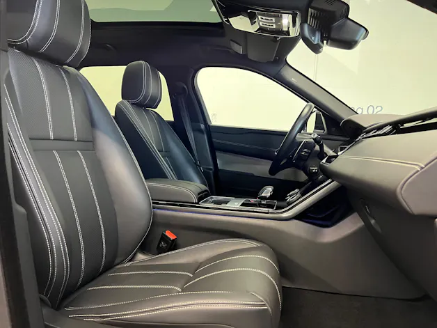 Land Rover Range Rover Velar 2.0 T R-Dynamic SE