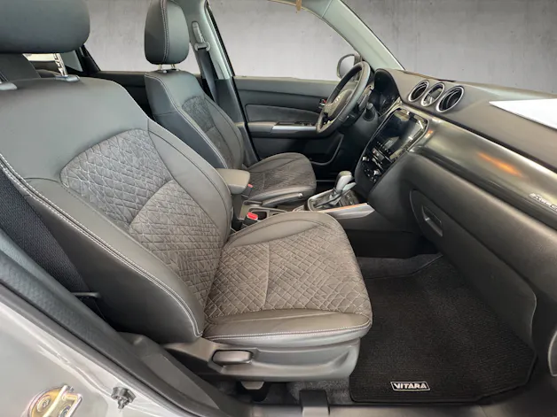 Suzuki Vitara 1.4 T Sakura Top Hybrid 4x4