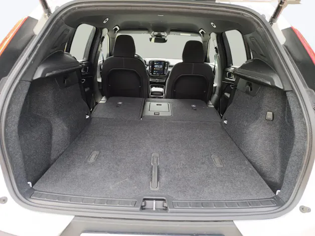 Volvo XC40 2.0 B4 MH Plus Dark