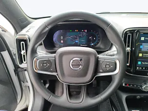 Volvo XC40 2.0 B4 MH Plus Dark