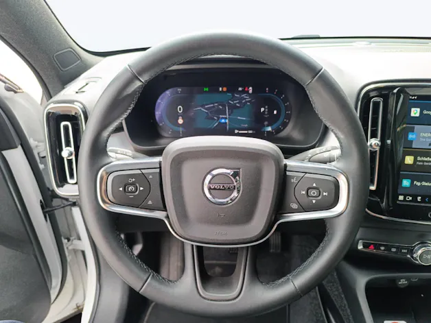 Volvo XC40 2.0 B4 MH Plus Dark