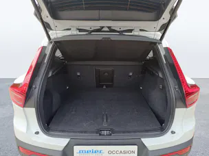 Volvo XC40 2.0 B4 MH Plus Dark