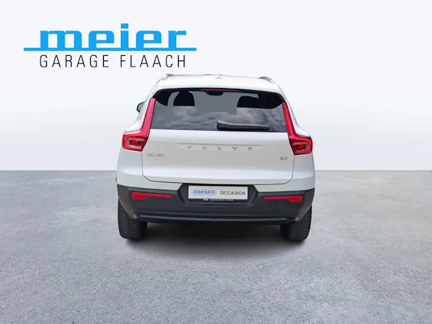 Volvo XC40 2.0 B4 MH Plus Dark