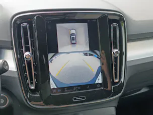 Volvo XC40 2.0 B4 MH Plus Dark