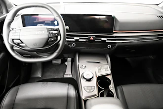 https://vehicle.imgix.net/4304325/c27cadcf-0c6f-4d47-bf97-443a09e0bfa4.jpg
