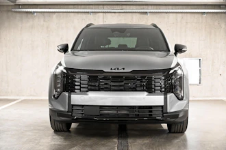 https://vehicle.imgix.net/4304328/ed72a76f-152a-457b-a89a-6184f76fe685.jpg