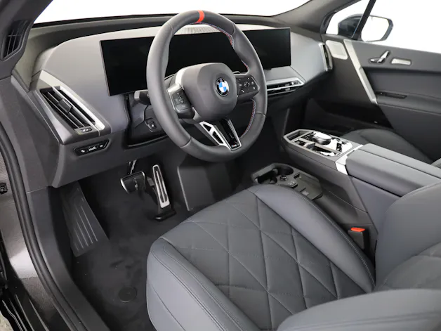 BMW iX M70
