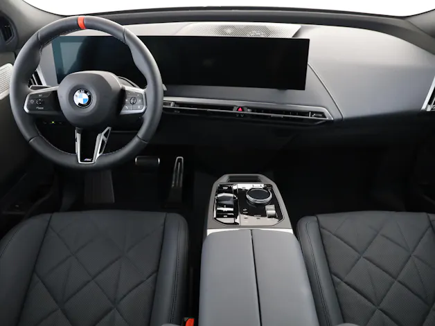BMW iX M70