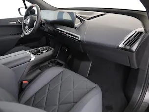 BMW iX M70