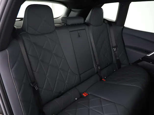 BMW iX M70