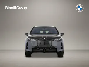 BMW iX M70