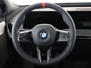BMW iX M70