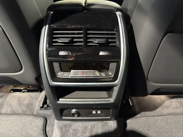 BMW XM 50e Plug-in Hybrid