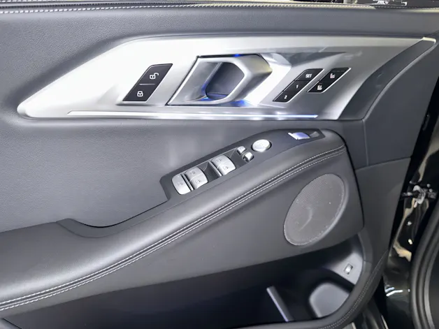 BMW XM 50e Plug-in Hybrid