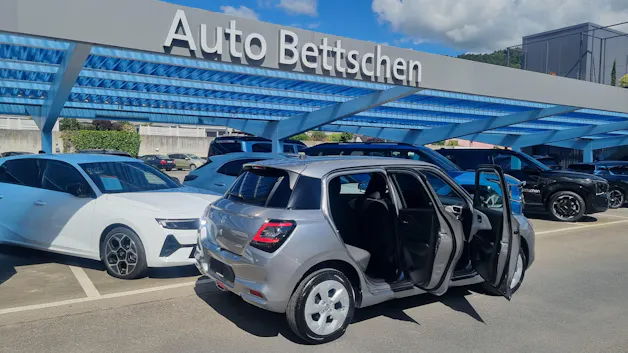 Suzuki Swift 1.2 Sakura Hybrid 4x4