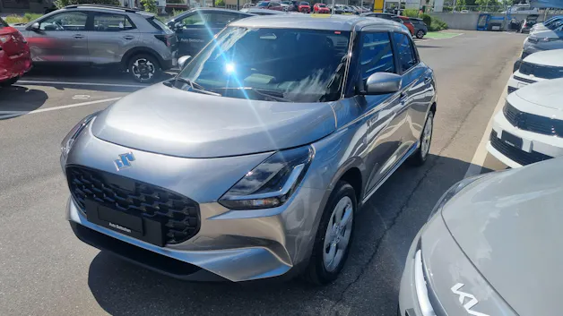 Suzuki Swift 1.2 Sakura Hybrid 4x4