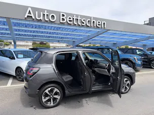 Suzuki Swift 1.2 Sakura Top Hybrid 4x4