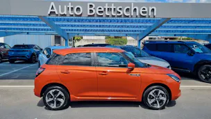 Suzuki Swift 1.2 Sakura Top Hybrid 4x4