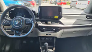 Suzuki Swift 1.2 Sakura Top Hybrid 4x4
