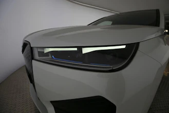 https://vehicle.imgix.net/4304395/bf042ce3-8548-4f43-99b9-9b9761ce4518.jpg