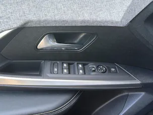 Peugeot 3008 1.2 Hybrid Allure