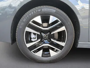 Peugeot 208 1.2 Hybrid Allure
