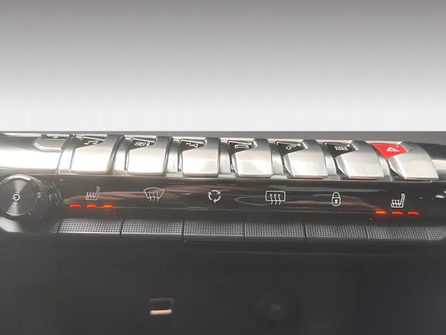 PEUGEOT 3008 1.6 Plug-in Hybrid GT