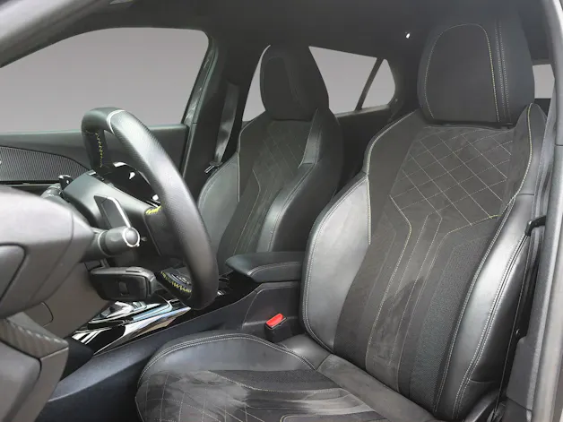Peugeot 2008 1.2 PureTech 155 GT