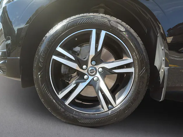 Volvo XC60 2.0 D4 Momentum AWD