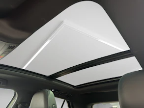 https://vehicle.imgix.net/4304450/b1b00f51-0457-401f-bd50-2f9eace9d55b.jpg