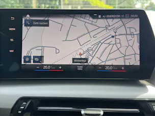 BMW 218i Active Tourer AUSSTATTUNGSPAKET PROFESSIONAL