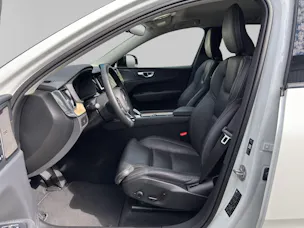 Volvo XC60 2.0 B5 MH Plus Dark AWD