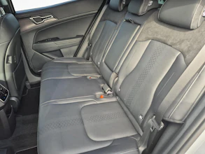 https://vehicle.imgix.net/4304606/20e005d3-1a34-43d7-ab1c-f129ebc06370.jpg