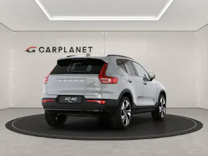 Volvo XC40 2.0 B3 MH Plus Dark