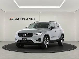 Volvo XC40 2.0 B3 MH Plus Dark