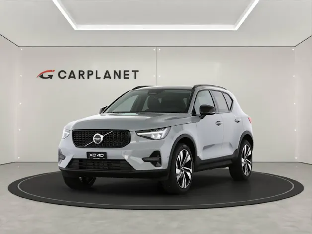 Volvo XC40 2.0 B3 MH Plus Dark