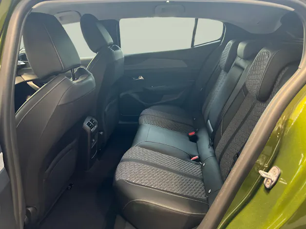 Peugeot 408 1.2 Hybrid Allure
