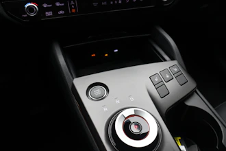https://vehicle.imgix.net/4304646/2a249d3c-4c0c-4b3e-91c0-c60489e9b639.JPG