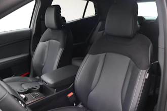 https://vehicle.imgix.net/4304646/57277189-aa25-41cf-b1b1-366ad581894d.JPG
