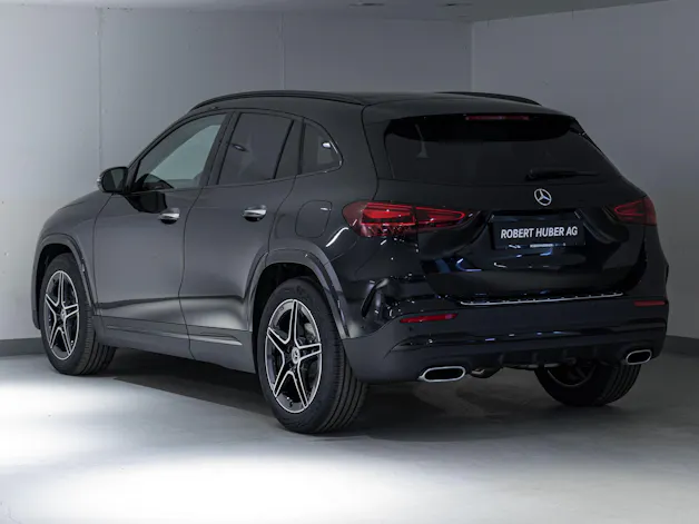 Mercedes-Benz GLA 200 Night Star