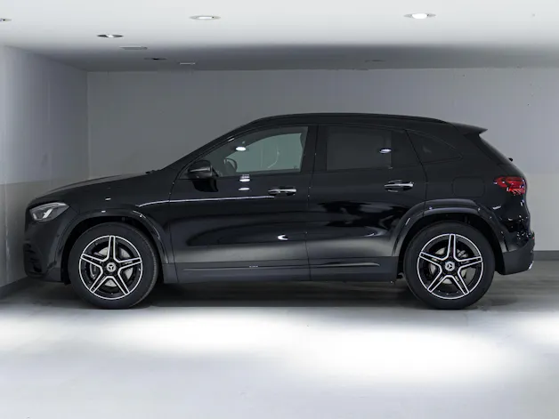 Mercedes-Benz GLA 200 Night Star