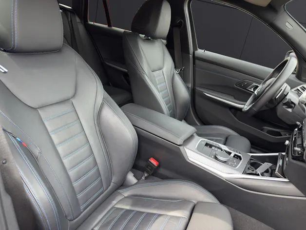 BMW 320d xDrive Touring