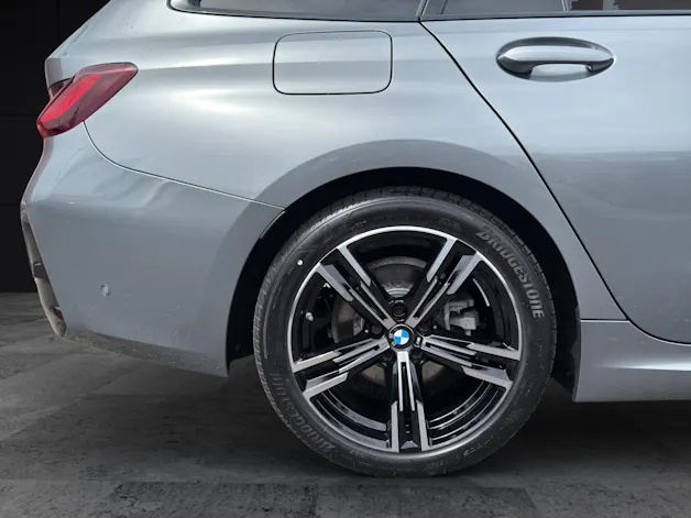 BMW 320d xDrive Touring
