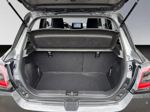 Suzuki Swift 1.2 Sakura Top Hybrid 4x4