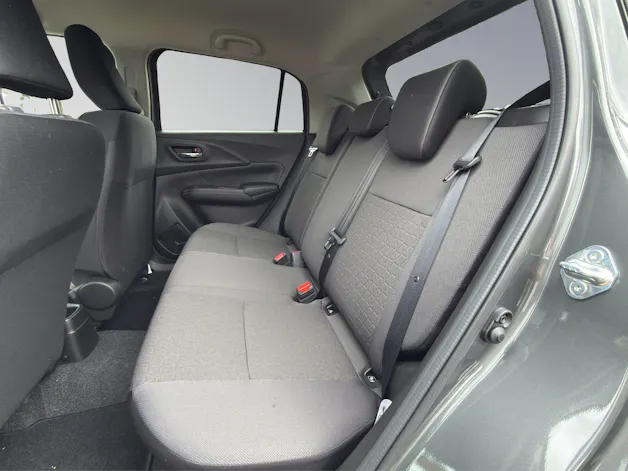 Suzuki Swift 1.2 Sakura Top Hybrid 4x4
