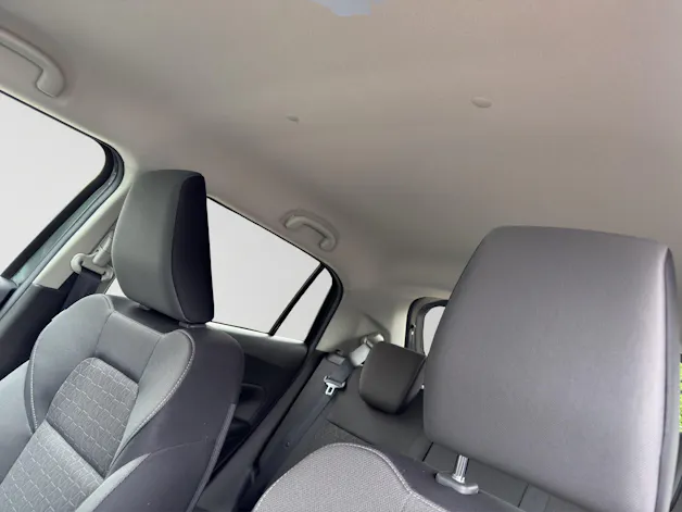 Suzuki Swift 1.2 Sakura Top Hybrid 4x4