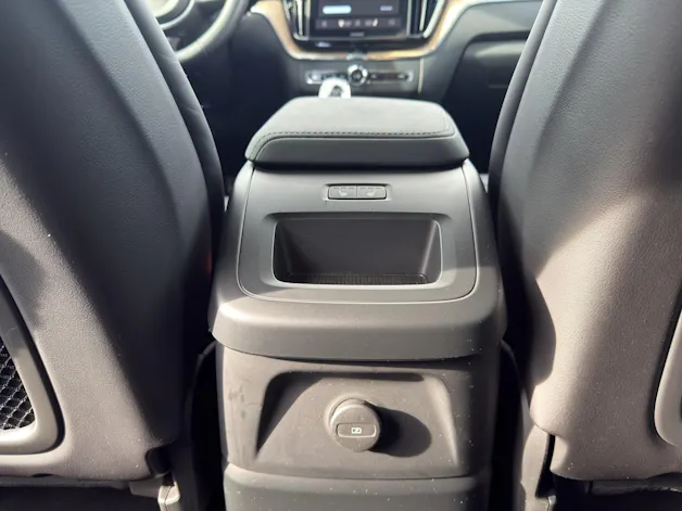 Volvo XC60 2.0 T8 TE Plus Dark eAWD
