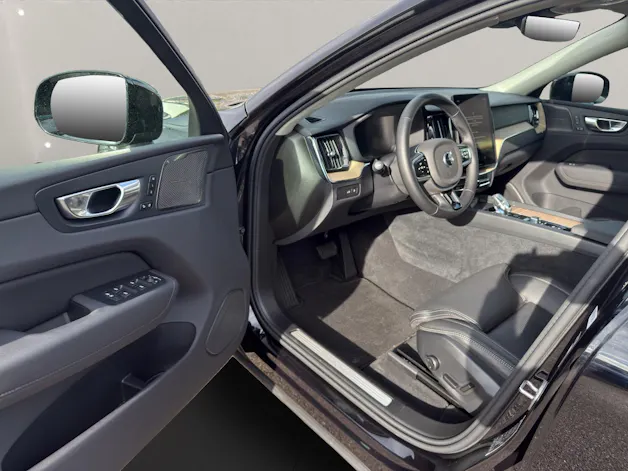 Volvo XC60 2.0 T8 TE Plus Dark eAWD