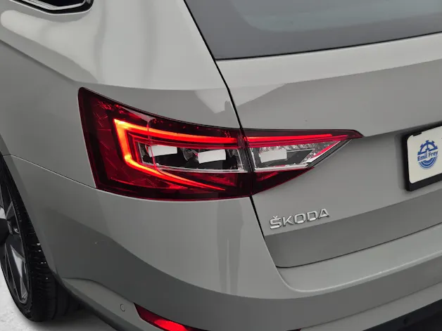 Škoda Superb Combi 2.0 TSI 280 SportLine+ 4x4 DSG