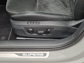 Fahrzeugbild SKODA Superb Combi 2.0 TSI 280 SportLine+ 4x4 DSG
